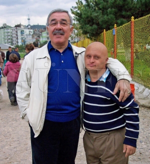 Ayhan Kay vefat etti